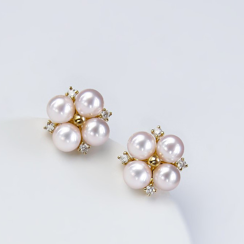 La Corser】フラワーシリーズ 天然4.5-5mm アコヤ海水真珠ピアス