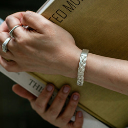 Vintage style braided bangle / 四つ編みバングル　シルバー925・真鍮/送料無料 2枚目の画像