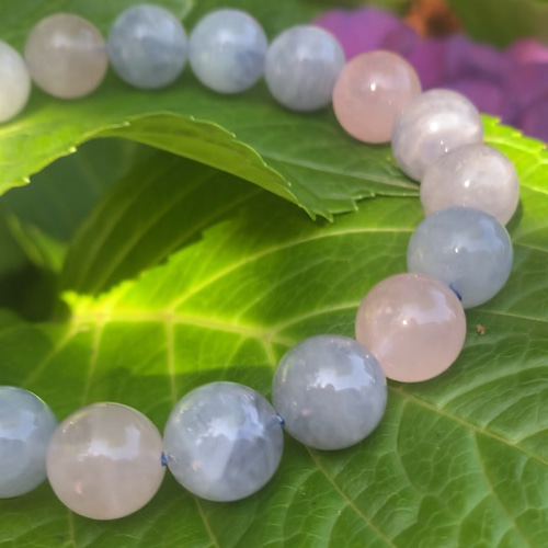 天然石 ブルーローズクォーツのハッピーブレスレット ブレスレット