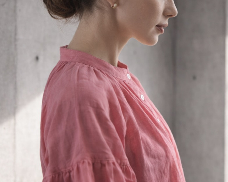 【全22色】厚み2倍のふわふわダブルガーゼのボリューム袖ブラウス／袖がアクセントのデザインダブルガーゼブラウス