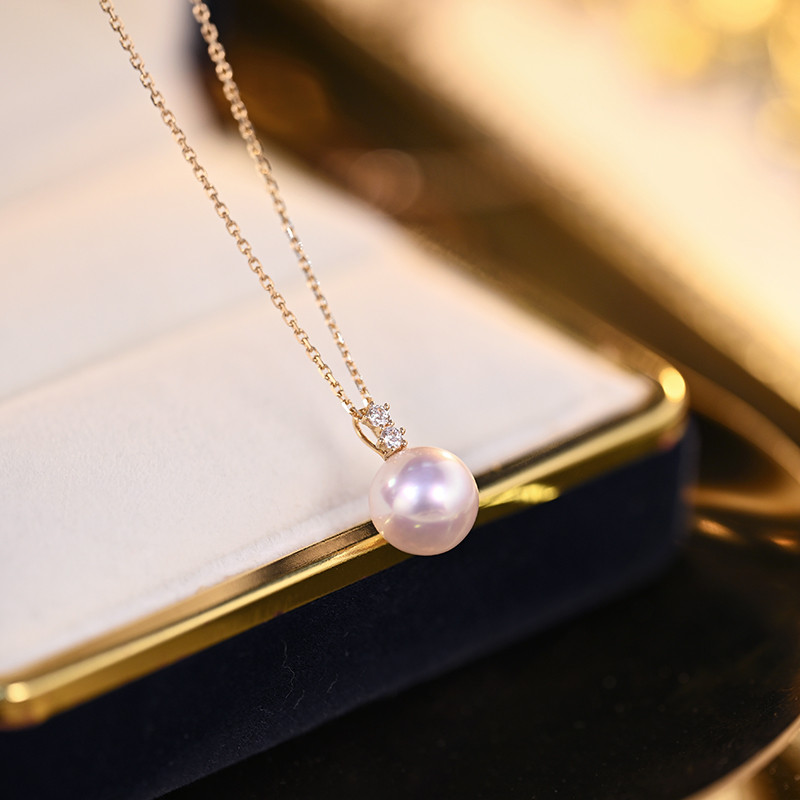 [ヘイズジュエリー] プリンセスデザイン 18Kゴールド 日本製オーロラアコヤ 8.5mm 天然海水真珠ペンダント ベーシックモ