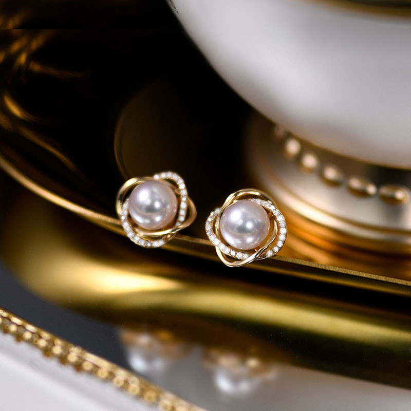 [ヘイズジュエリー] フローティングフラワーデザイン 18Kゴールド ダイヤモンドクラスター象嵌フラワーシェイプ 日本製オーロラ