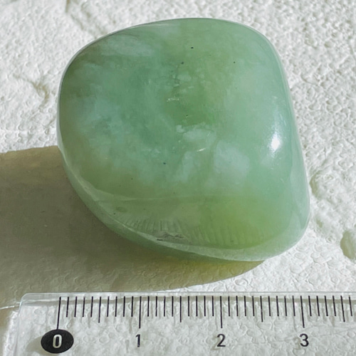 悪気を祓う護符✨ ニュージェイド タンブル 中国翡翠 原石 天然石 東洋