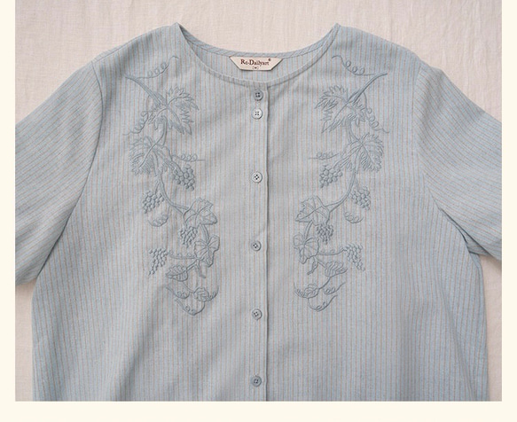 フロント刺繡　ストライプ柄　半袖のブラウス【春夏秋】ブルー 5枚目の画像