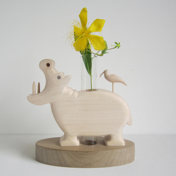 水辺のカバ君　一輪挿し 1枚目の画像