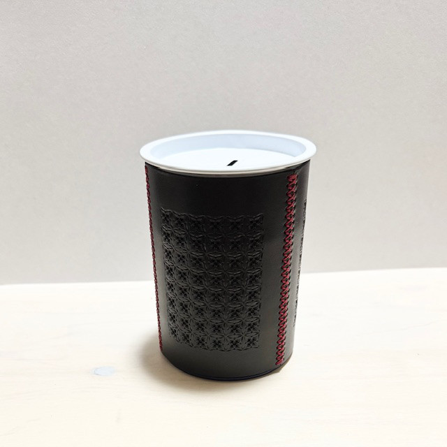 レザーの貯金箱