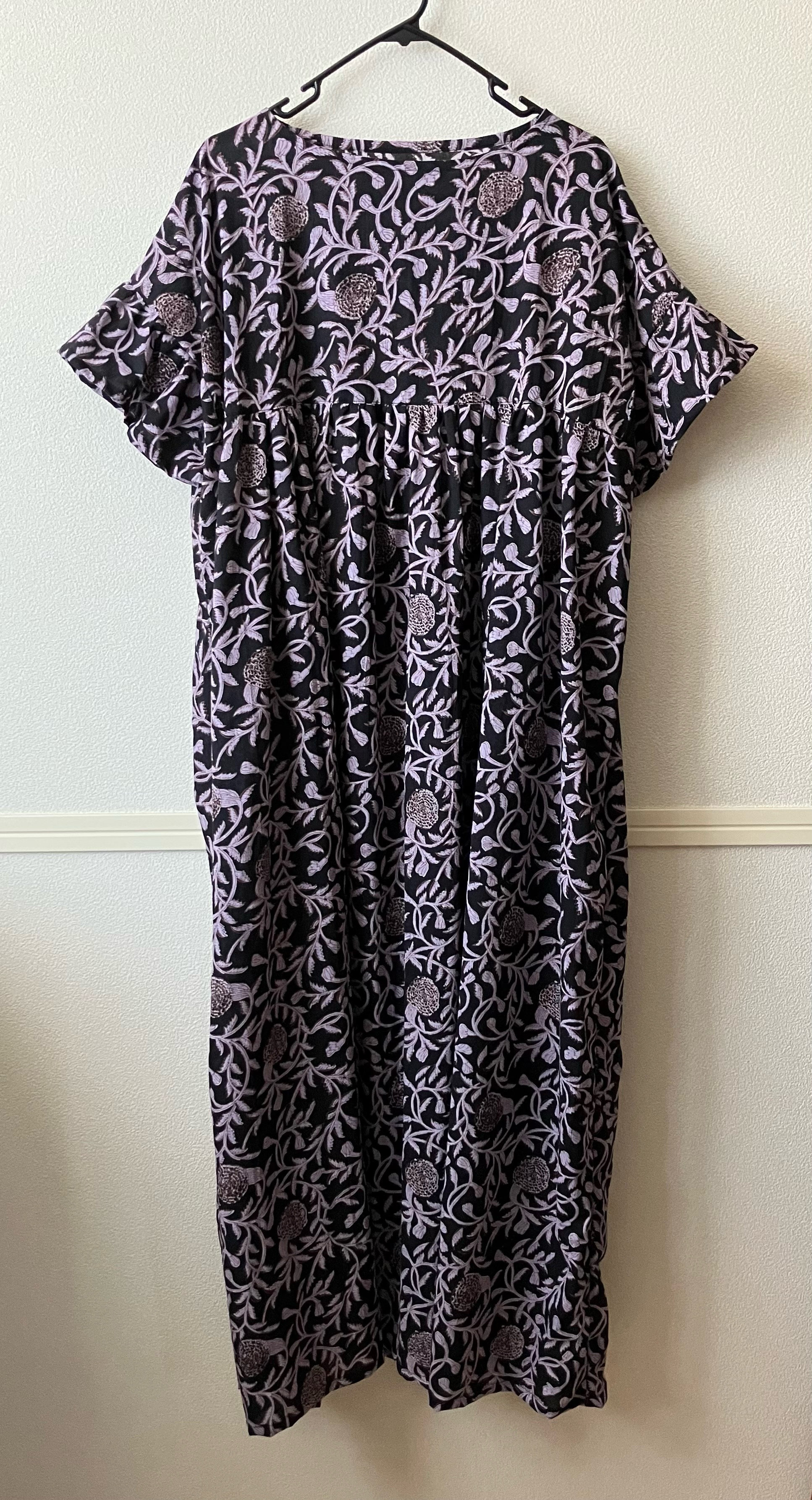 ハンドメイド半袖ワンピース