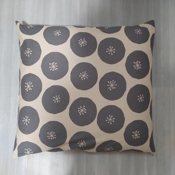 座布団カバー　わたげ　グレー 3枚目の画像
