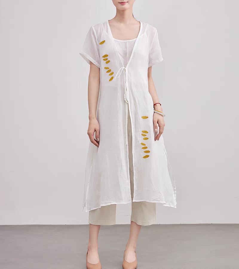 ふわりと風を取り込む爽やかな羽織り♪刺繍入りロングシャツ イエロー