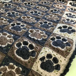 ☆ウール100% 肉球ブランケット（グレー）☆手編み 編み物 マット