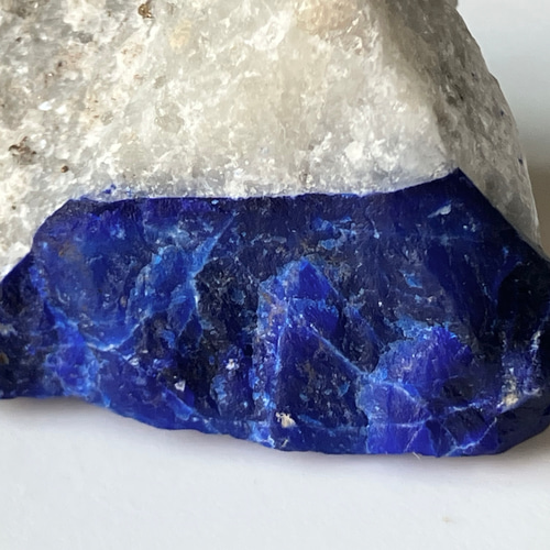 ラピスラズリ 原石 鮮やかな青とパイライトのコントラスト綺麗 【公式