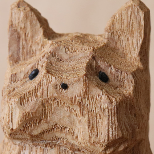 犬 置物 ブルドッグ 木製 犬 置物 小さい かわいい 高さ9.5cm 木馬に乗るフレンチブルドッグ