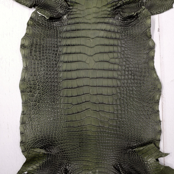 ワニ革  クレイ仕上げ  フォレストグリーン「長財布向け」サイズ No.CM0033 4枚目の画像