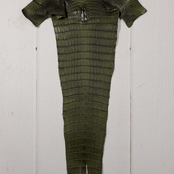 ワニ革  クレイ仕上げ  フォレストグリーン「長財布向け」サイズ No.CM0033 5枚目の画像