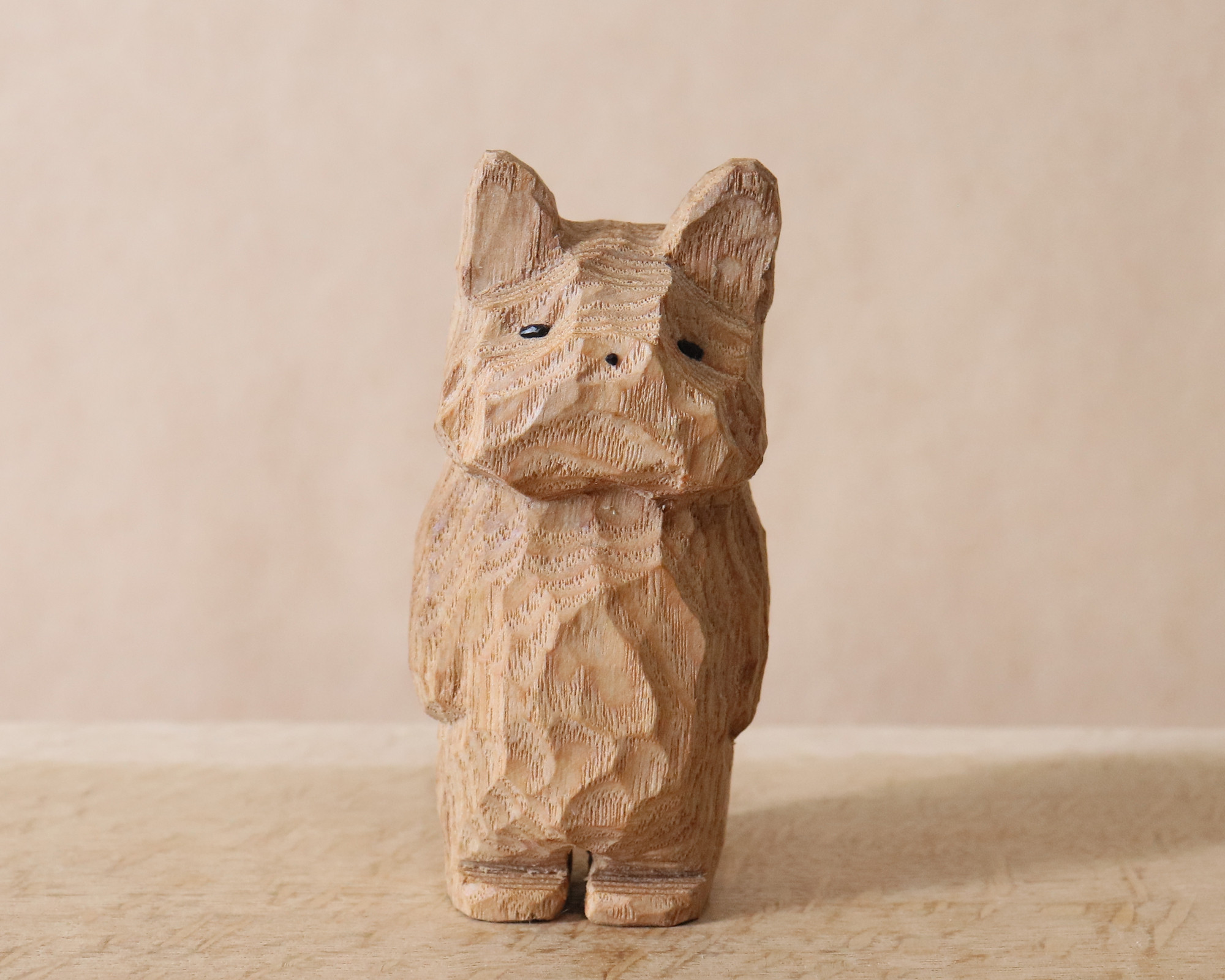 木彫り 犬 フレンチブルドッグ 木製 置物 インテリア雑貨（木材：タモ