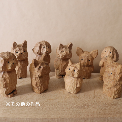 置き物（木彫り人形　フレンチブル） 木彫り 犬 フレンチブルドッグ 木製 置物 インテリア雑貨（木材：タモ