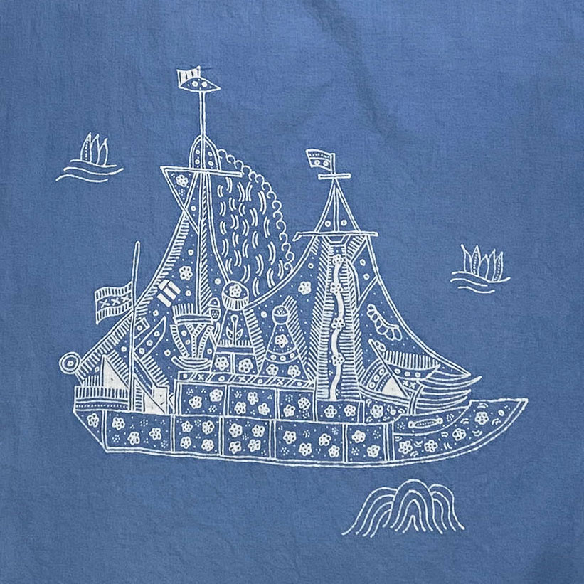 訳あり＞オーガニックコットン　ショートストール　藍＆ろうけつ染め　手描き 船と飛行機柄　伝統工芸　アジアン