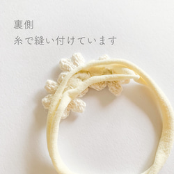 3つのお花のベビーヘアバンド【ベビーピンク】新生児 赤ちゃん カチューシャ お食い初め 100日 髪飾り ニューボーン 6枚目の画像