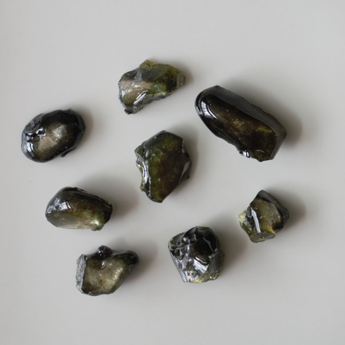 62.6ct 天然石 ブラックスターサファイア 原石 セット売り 天然石