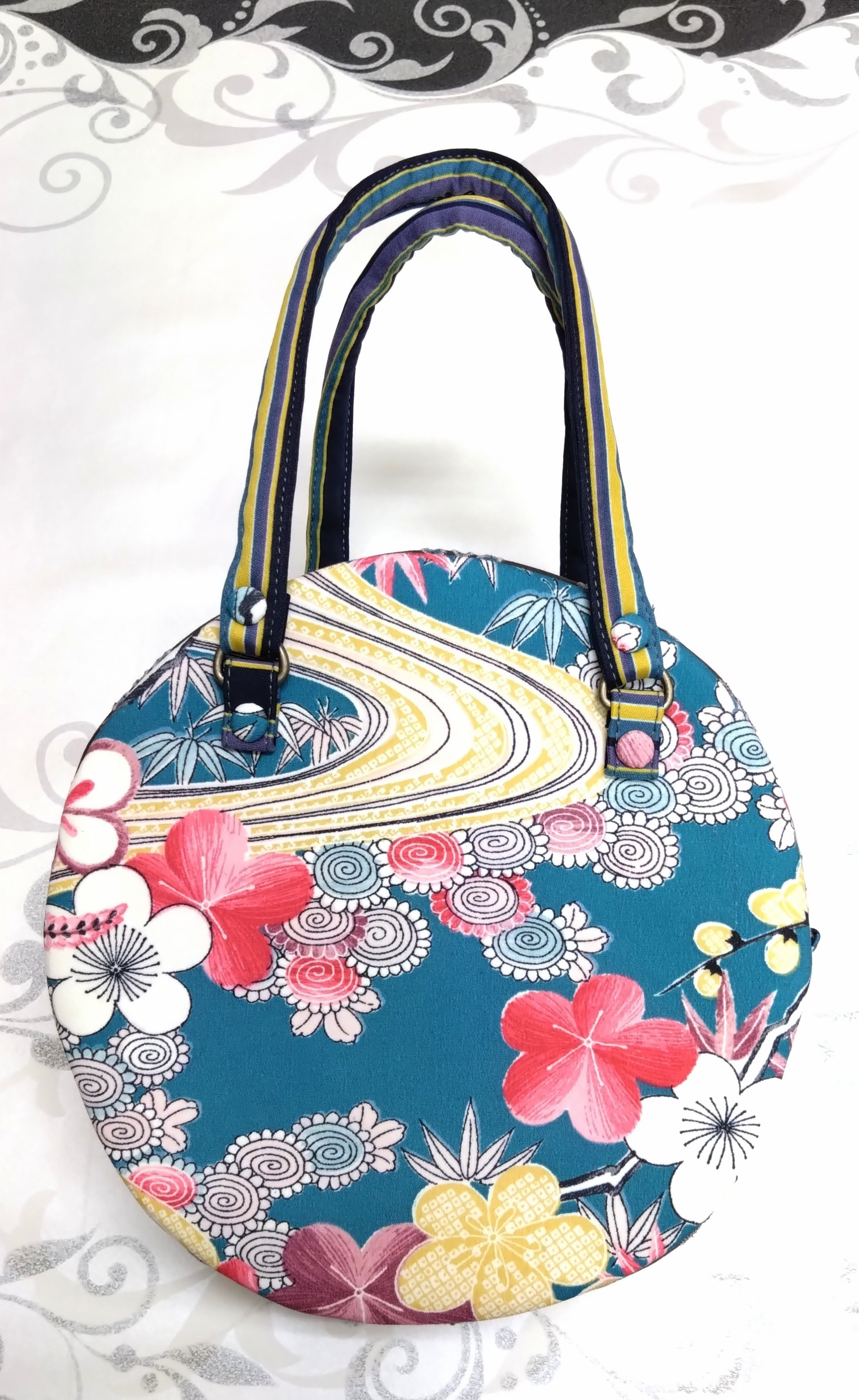 丸型ボストン小　着物･梅菊流水