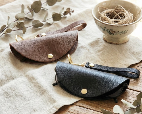 キーフリー とんがり帽子のアトリエ コラボ マルチケース メガネケース