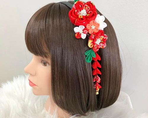 髪飾り　ハンドメイド　新品未使用　カチューシャ d88ef20e2c9f2baa98b7797bbbb79b