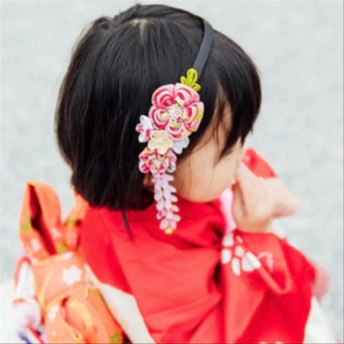 つまみ細工☆カチューシャ☆髪飾り☆七五三 3歳 薄毛 髪が少ない 髪が