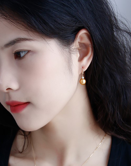 【La Corser】セレブリティデザイン 8-11.5mm 南洋ゴールドパールピアス 18Kゴールド ダイヤモンド プリンセス