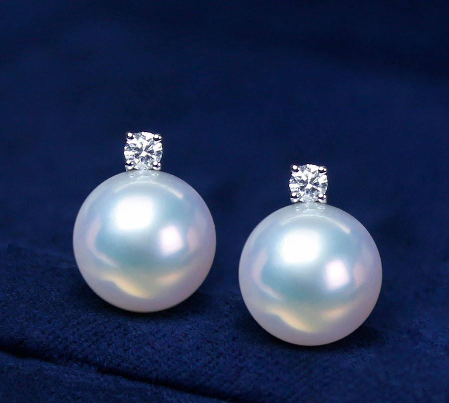 【La Corser】オーストラリア産ホワイトプリンセスダイアナ11-11.9mm南洋真珠ピアス 18Kホワイトゴールド ラウン