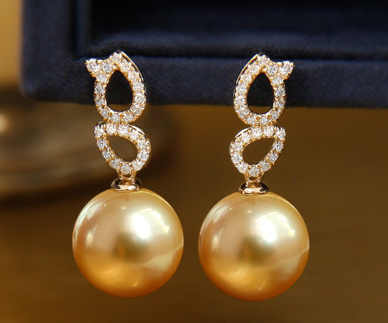 【La Corser】10-13mm南洋ゴールドパールイヤリング、天然海水真珠、18Kゴールドウォータードロップシェイプ、豊かな