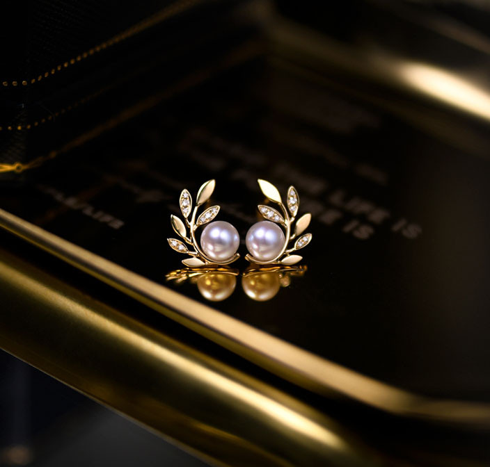 [ヘイズジュエリー] オリーブブランチシリーズ 18Kゴールド ダイヤモンドデザイン 6-6.5mm 日本製オーロラアコヤ海水真