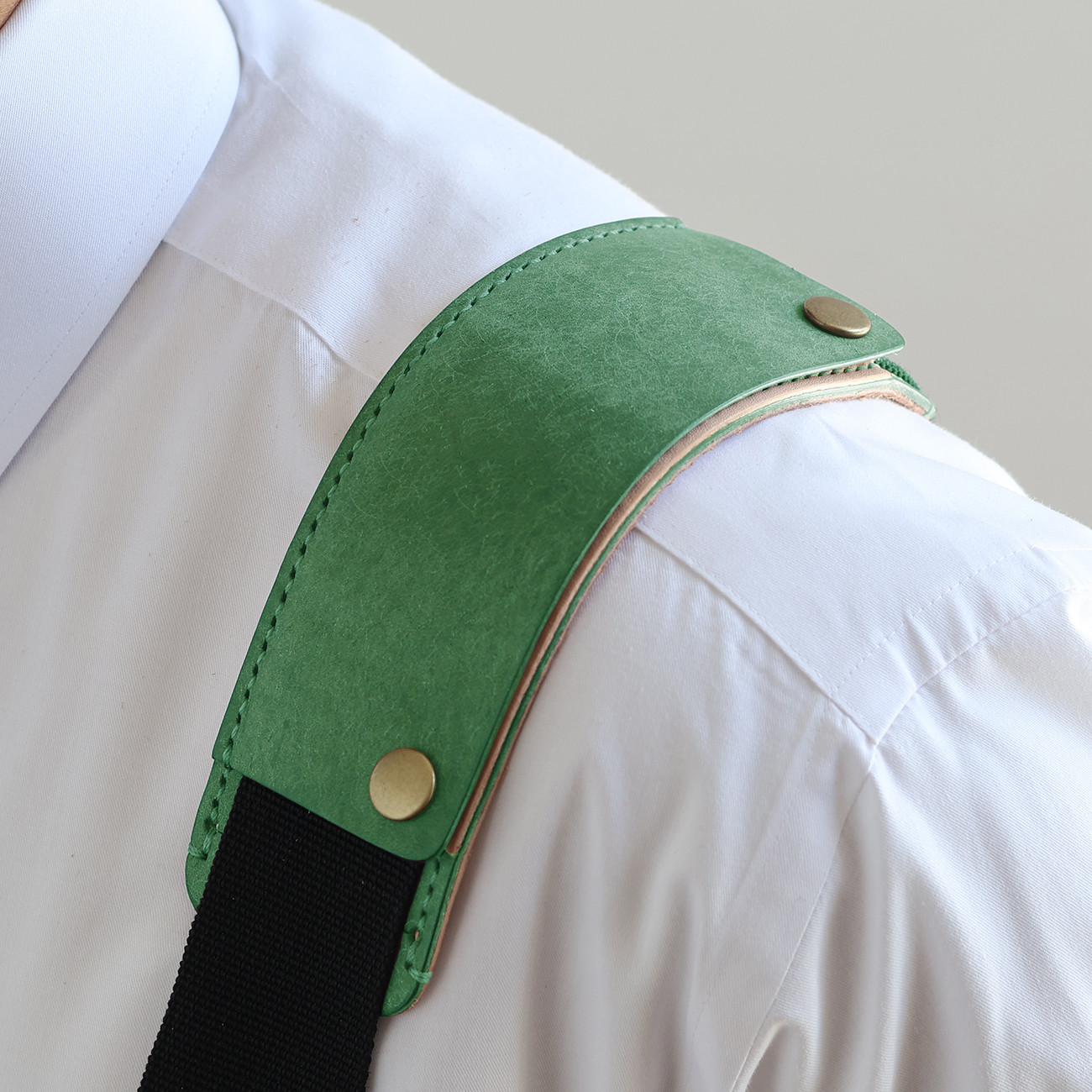 肩パット LF-084 マルゴー×ヌメ革ツートン ショルダーベルトパッド 肩当て パッド ショルダー用パッド レザー