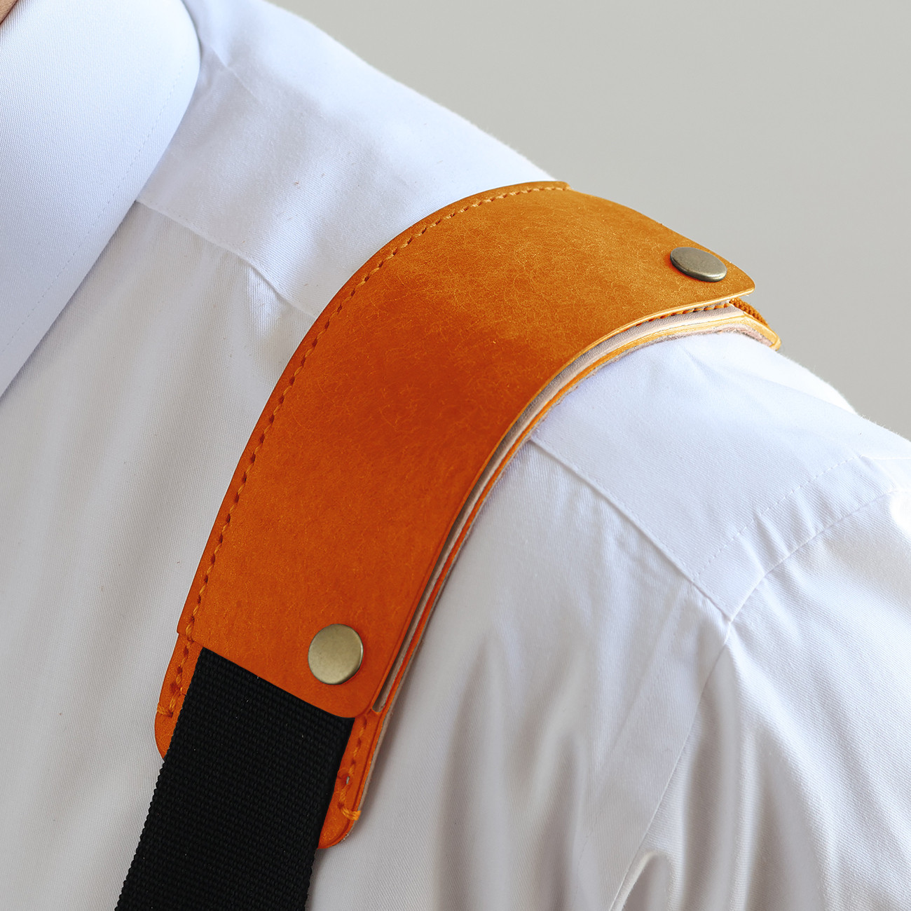 肩パット LF-084 マルゴー×ヌメ革ツートン ショルダーベルトパッド 肩当て パッド ショルダー用パッド レザー