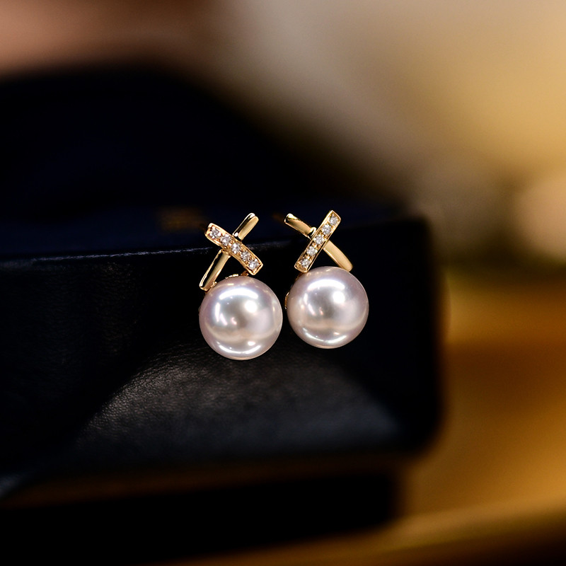 [ヘイズジュエリー] OLスタイルシリーズ 18Kゴールド ダイヤモンド クロスデザイン 8-8.5mm オーロラアコヤ海水真珠