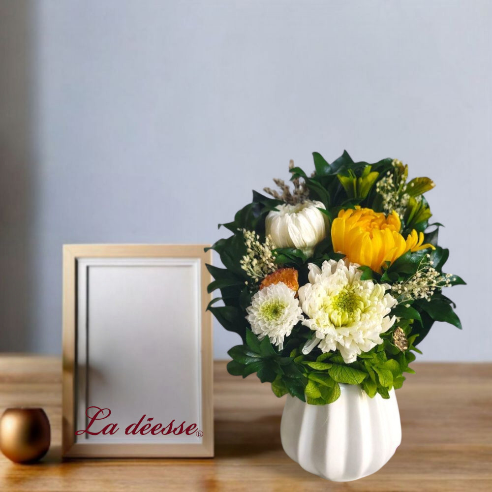 お彼岸に懐かしい想いをそっと添える　置き場所を選ばない仏花お供えアレンジ Creema限定