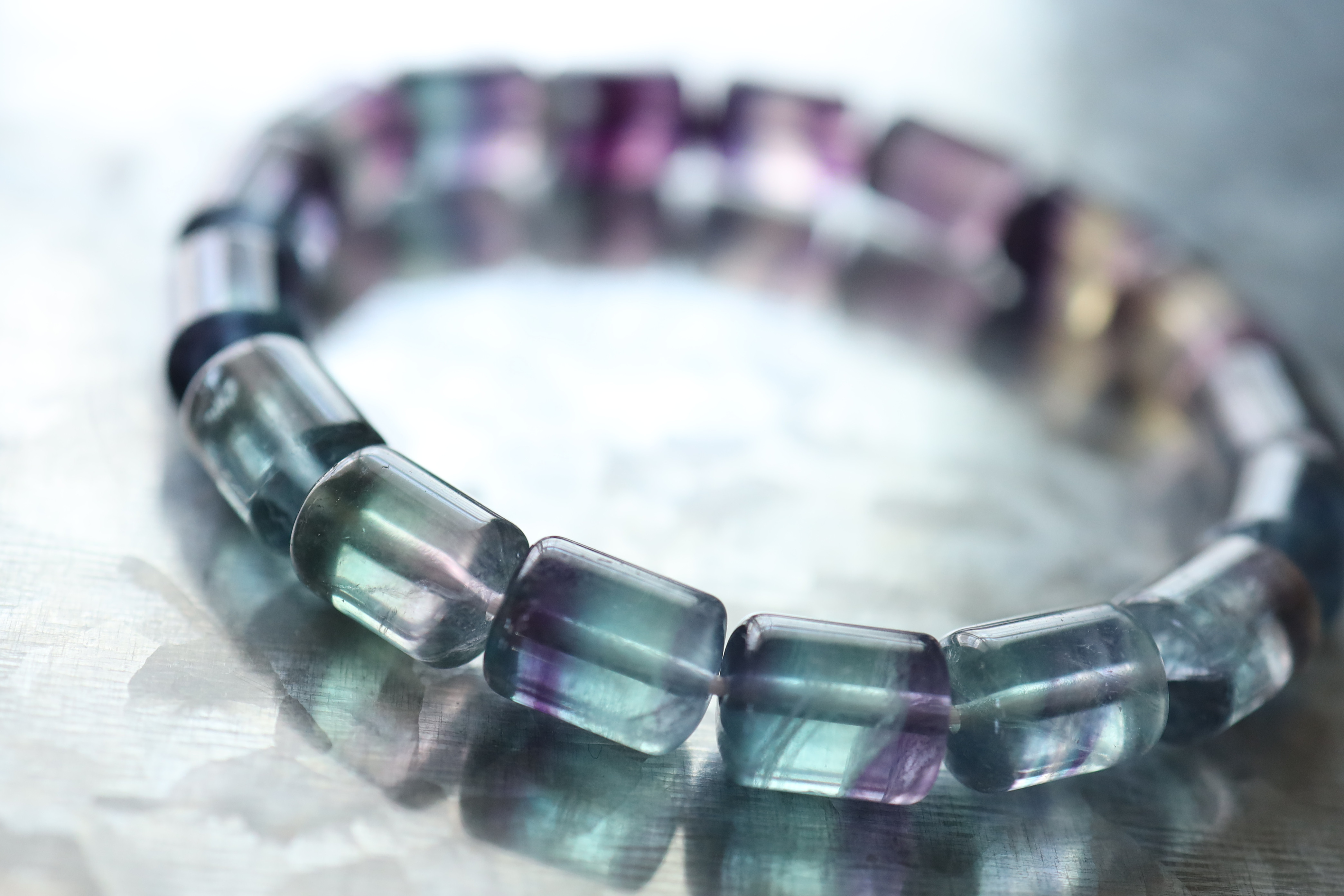 …☆プレミアムブレス☆フローライト（バイカラー・チューブタイプ）：10ミリ×8ミリ☆…☆天然石ブレスレット☆…