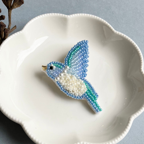 アート　ブローチ　鳥　時計　布　ビーズ　刺繍　芸術 トーホー TOHO ビーズ刺繍で作る ブローチキット TORI 鳥 | ブローチ