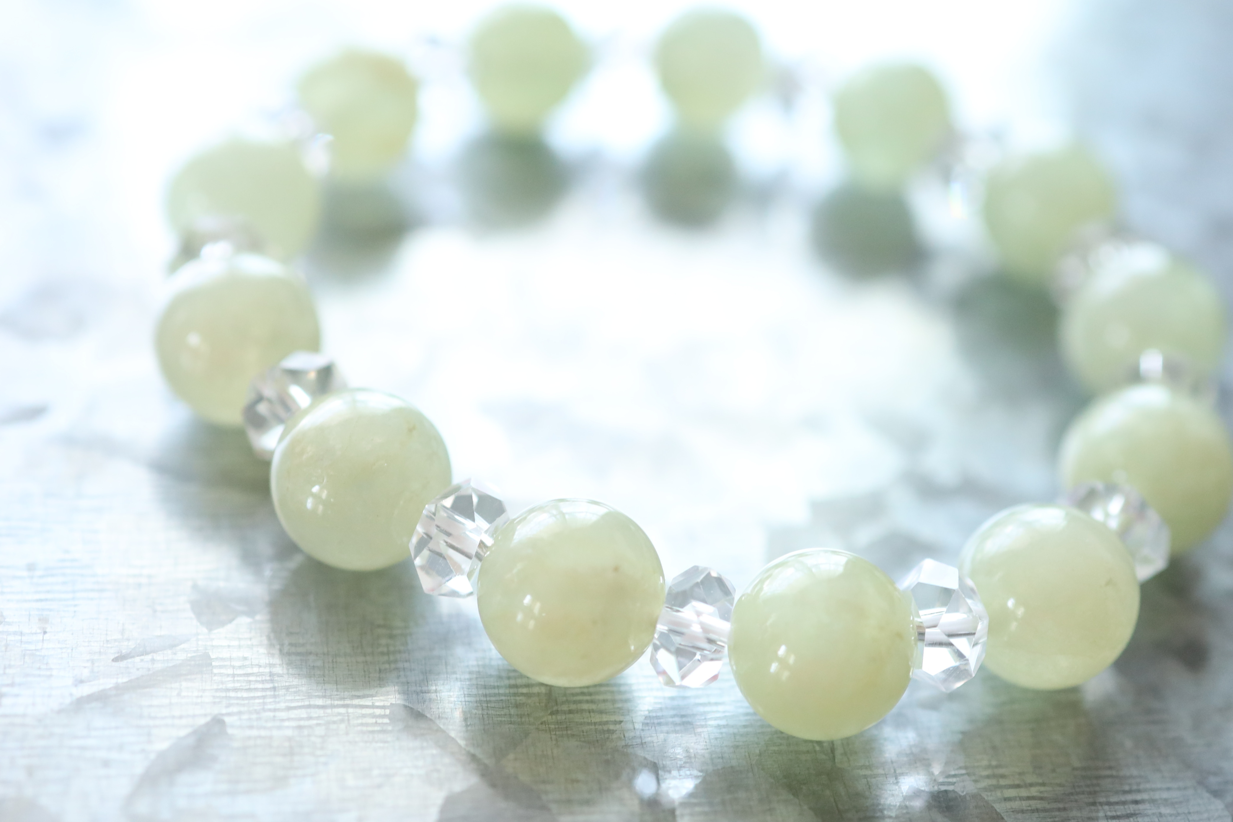 …☆希少石☆…☆ライトグリーンエメラルド（グリーンベリル）：11ミリ＆水晶☆…☆天然石ブレスレット☆…