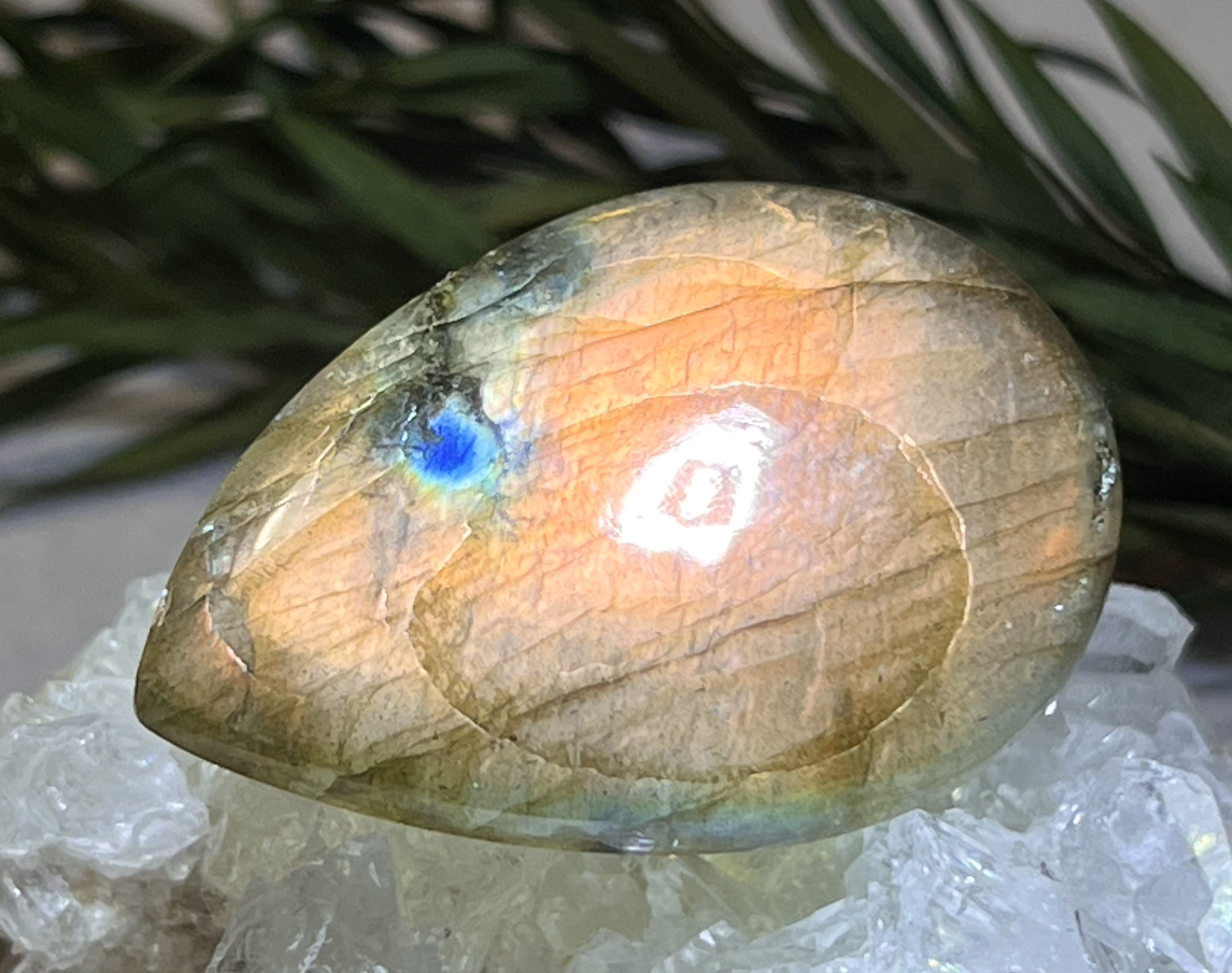 ハイヤーセルフの石✨　虹　ラブラドライト　レインボー　ルース　原石