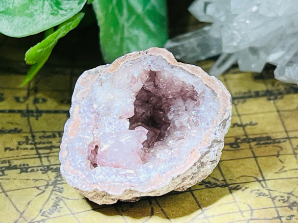 【天然石】高品質 ピンクアメジスト 原石 ジオード (アルゼンチン産) アルゼンチン産 ピンク アメジスト ジオード 15.9g #11547