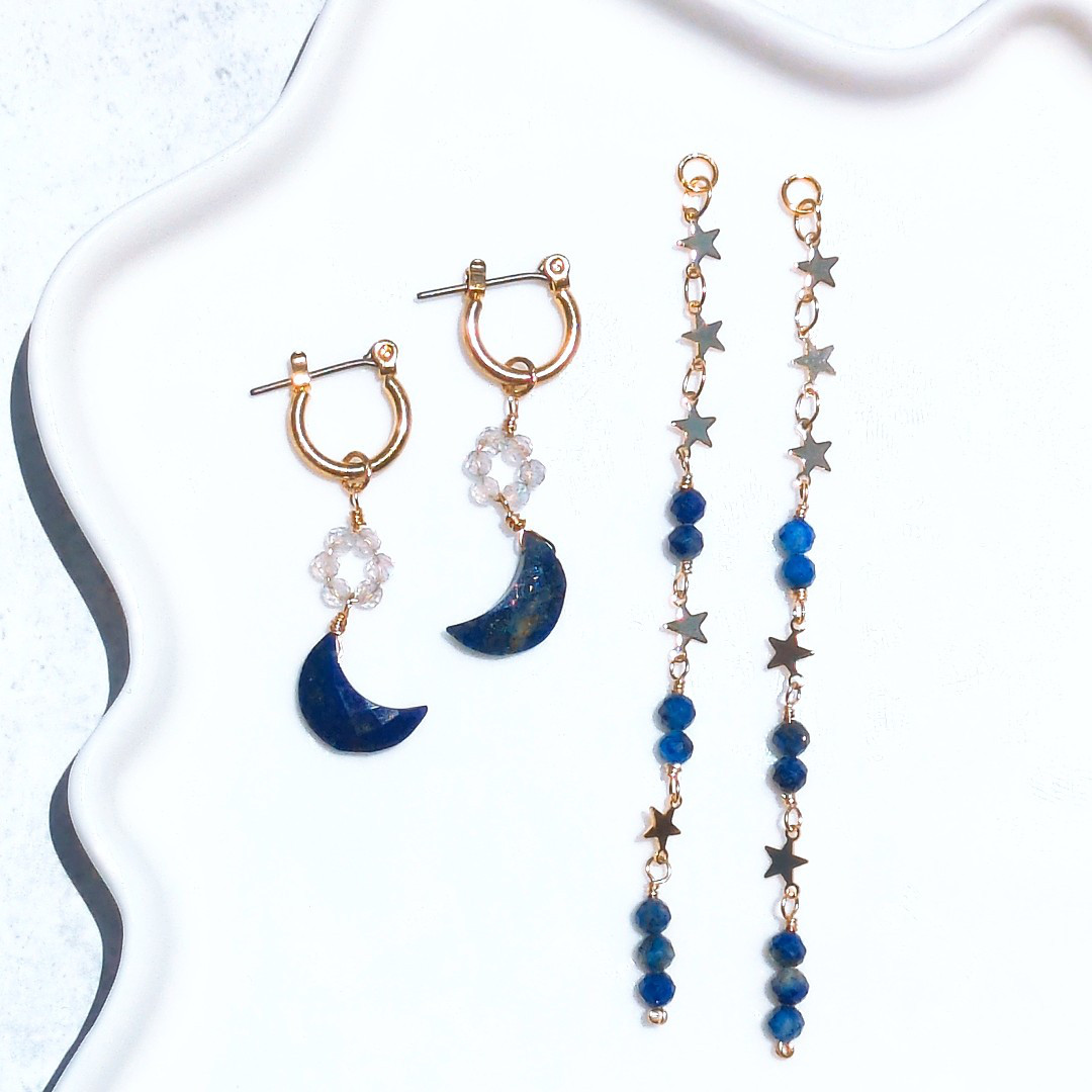 ラピスラズリ 三日月シェイプ×ラブラドライト/ラピスラズリ×星チェーン 2つのチャームのフープイヤリングorピアス