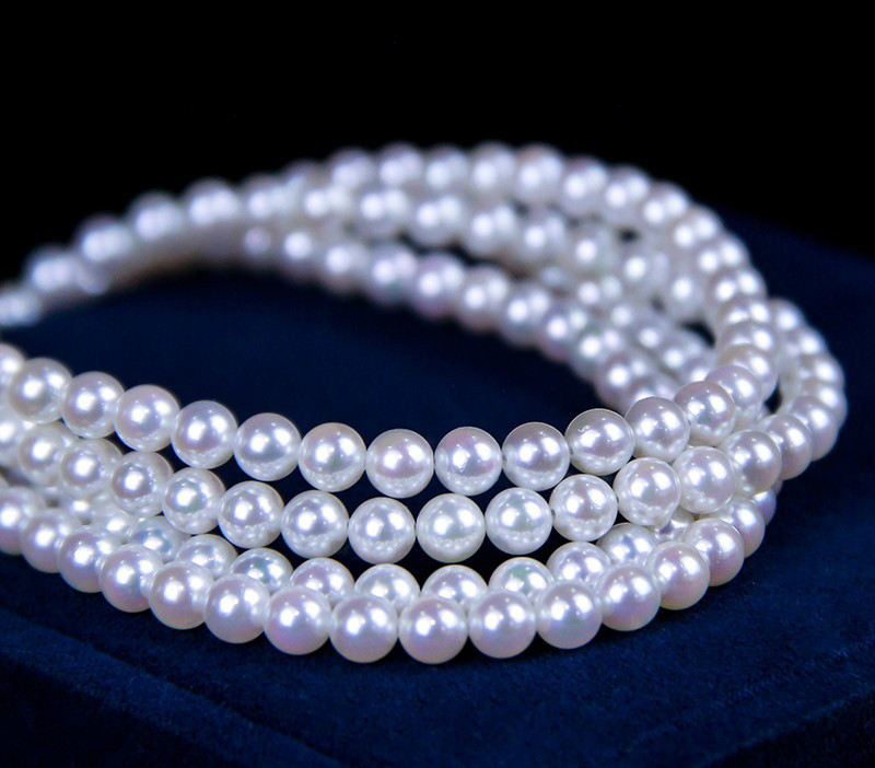 【ラコルセア】ノンカラー4-4.5mmアコヤ海水真珠ネックレス カラフルな真珠デザイン 丸くて明るい真珠 パールネックレス