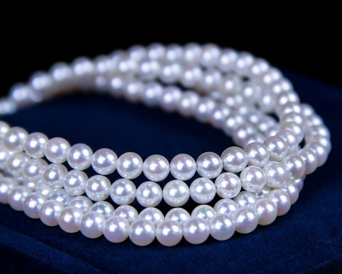 ラコルセア】ノンカラー4-4.5mmアコヤ海水真珠ネックレス カラフルな