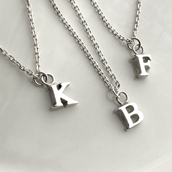 「My推しイニシャル」ネックレス/silver925/小さなアルファベットネックレス 6枚目の画像
