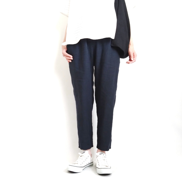 再販！× 8  新！フレンチリネンリラクシングワッシャーのなんでもないパンツ  フレンチリネン100%  ネイビー 4枚目の画像