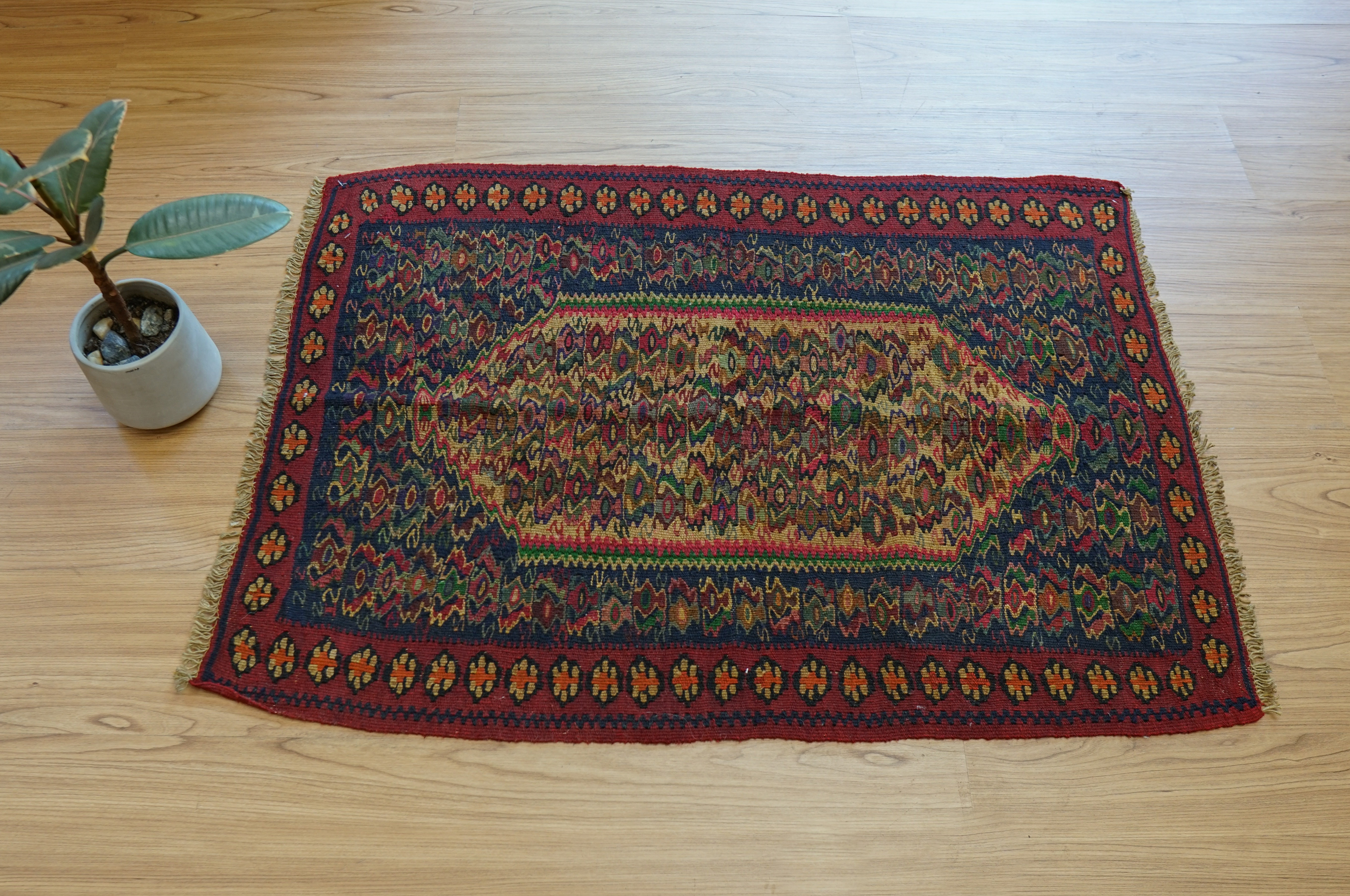 92×64cm セネ（サナンダジ）ペルシャ 手織りキリム