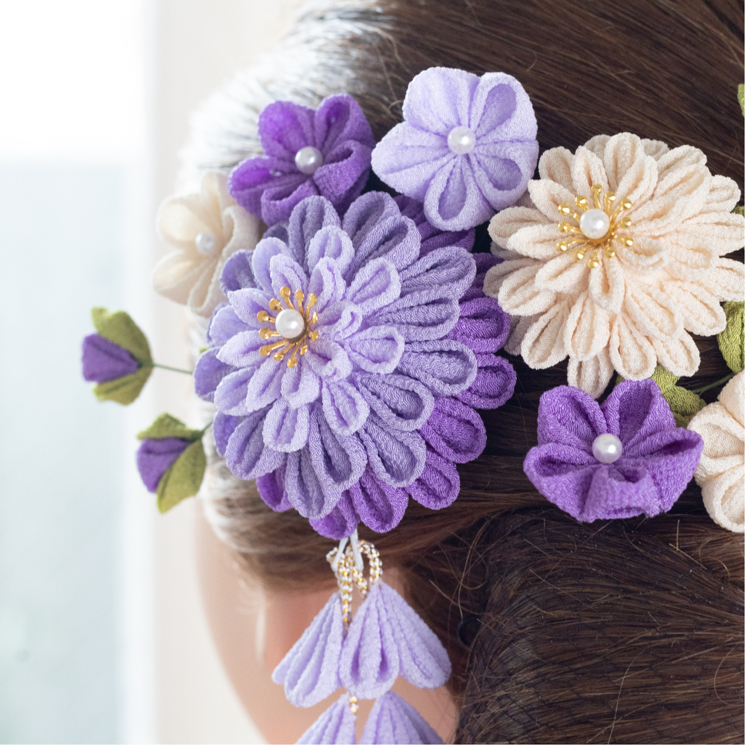 つまみ細工　髪飾り　成人式　結婚式　卒業式　７５３　振袖　着物　和装　前撮り　金箔　水引　かすみ草　ヘア飾り　白　紫