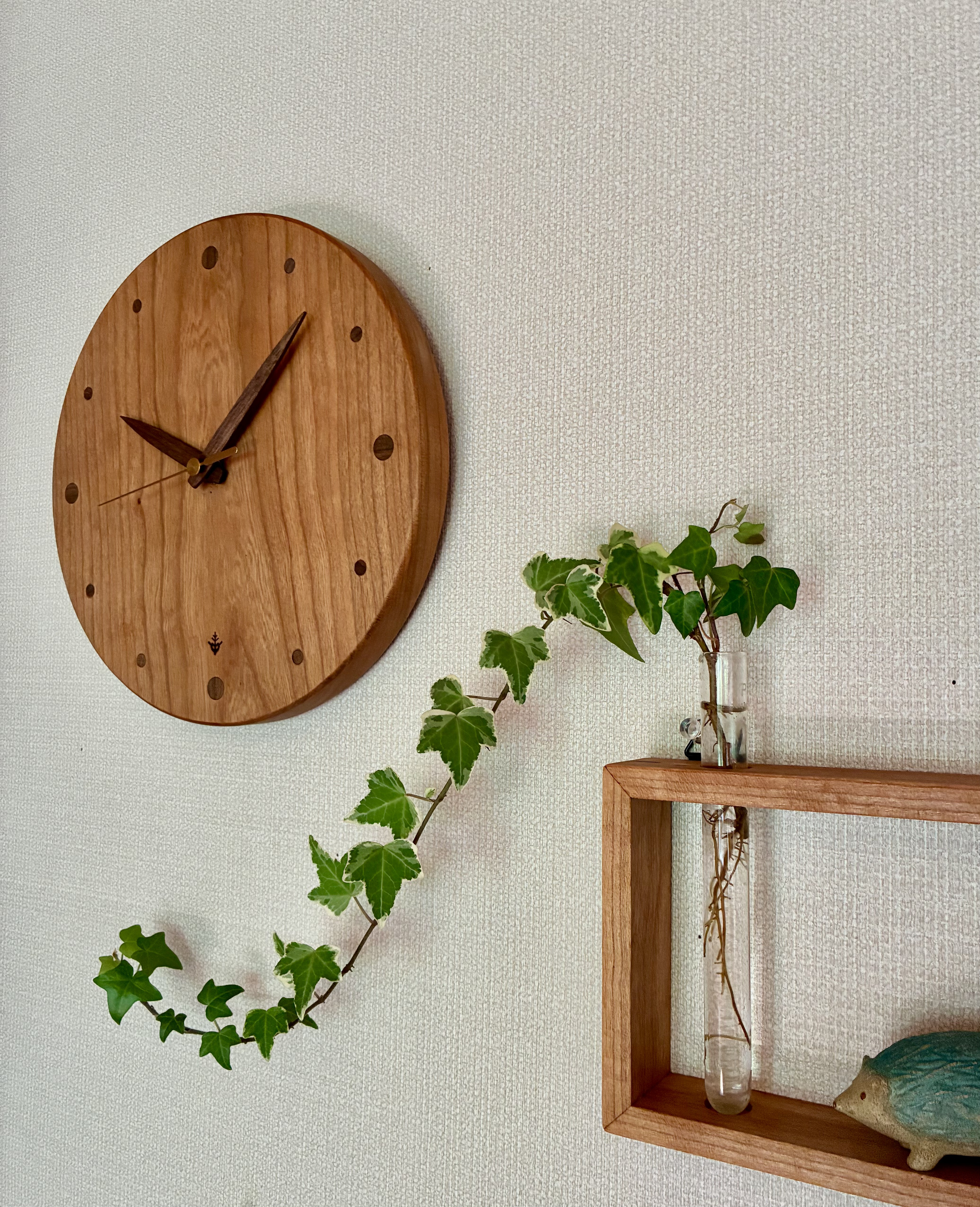 素材感のあるチェリーの掛け時計(静音タイプ)⭐︎送料無料