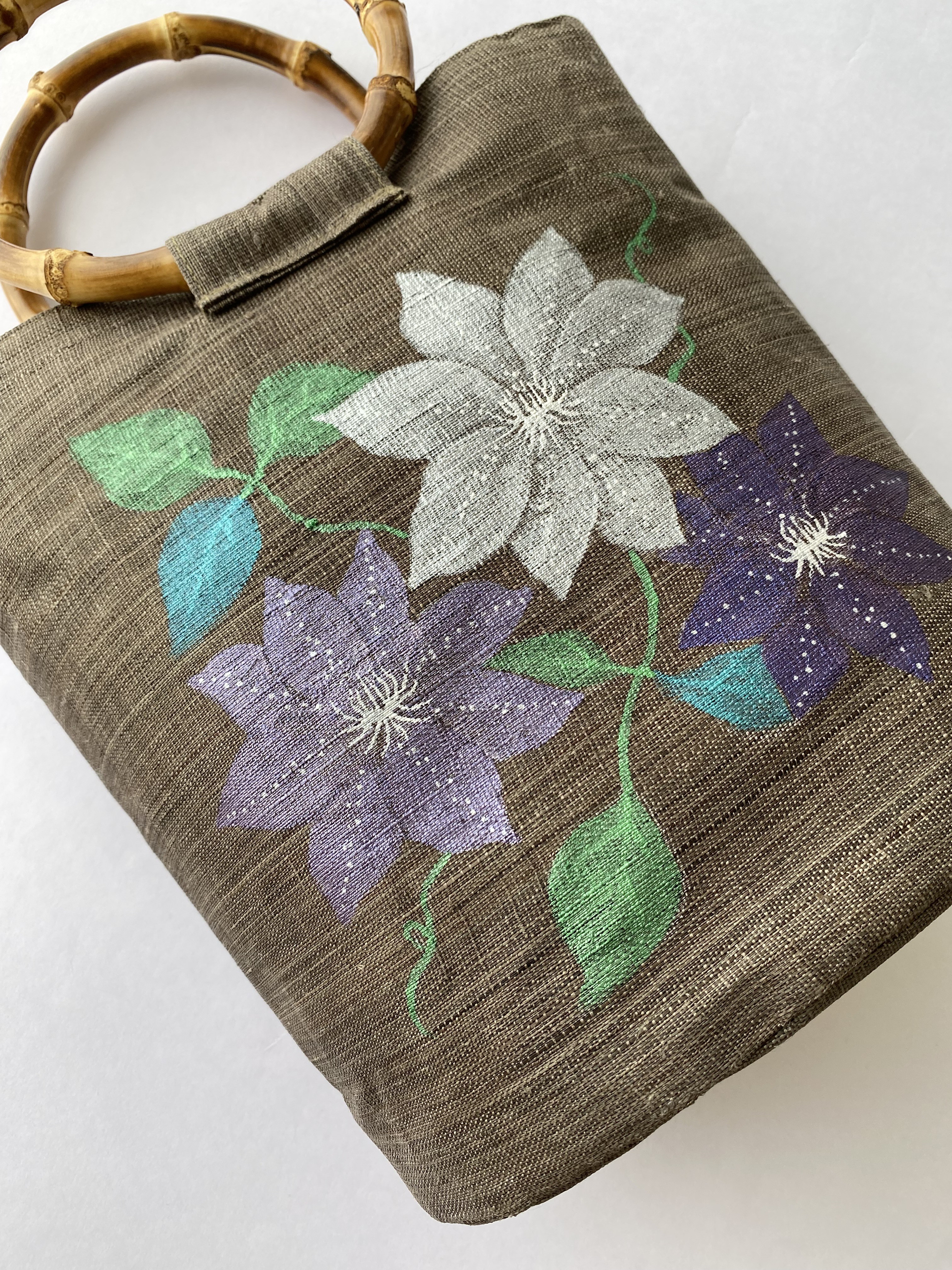 1点限り【クレマチス】夏の花クレマチスの麻バッグ｜母の日プレゼント・誕生日プレゼント・還暦祝い・浴衣に合わせて 16,500円