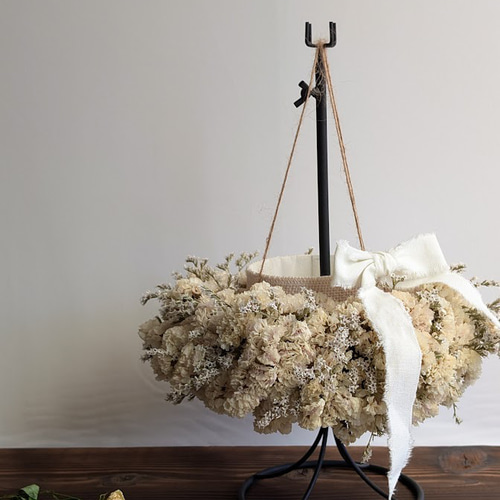 お値下げ 天井に穴を開けない！置いて飾るフライングリース